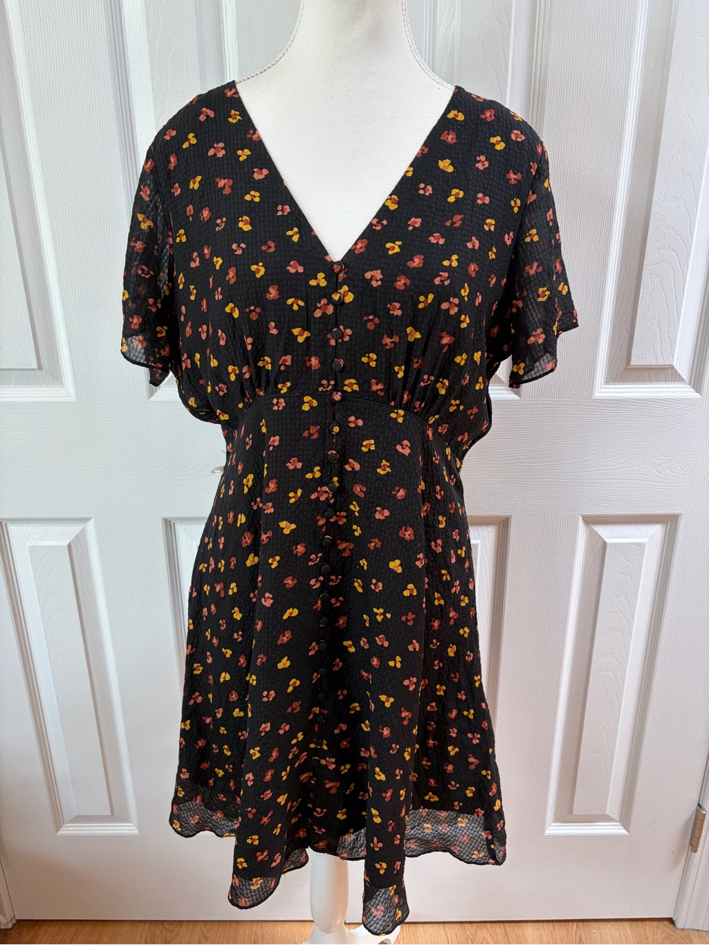 Madewell Black Floral Silk Button Front Swing Dress Size 10
